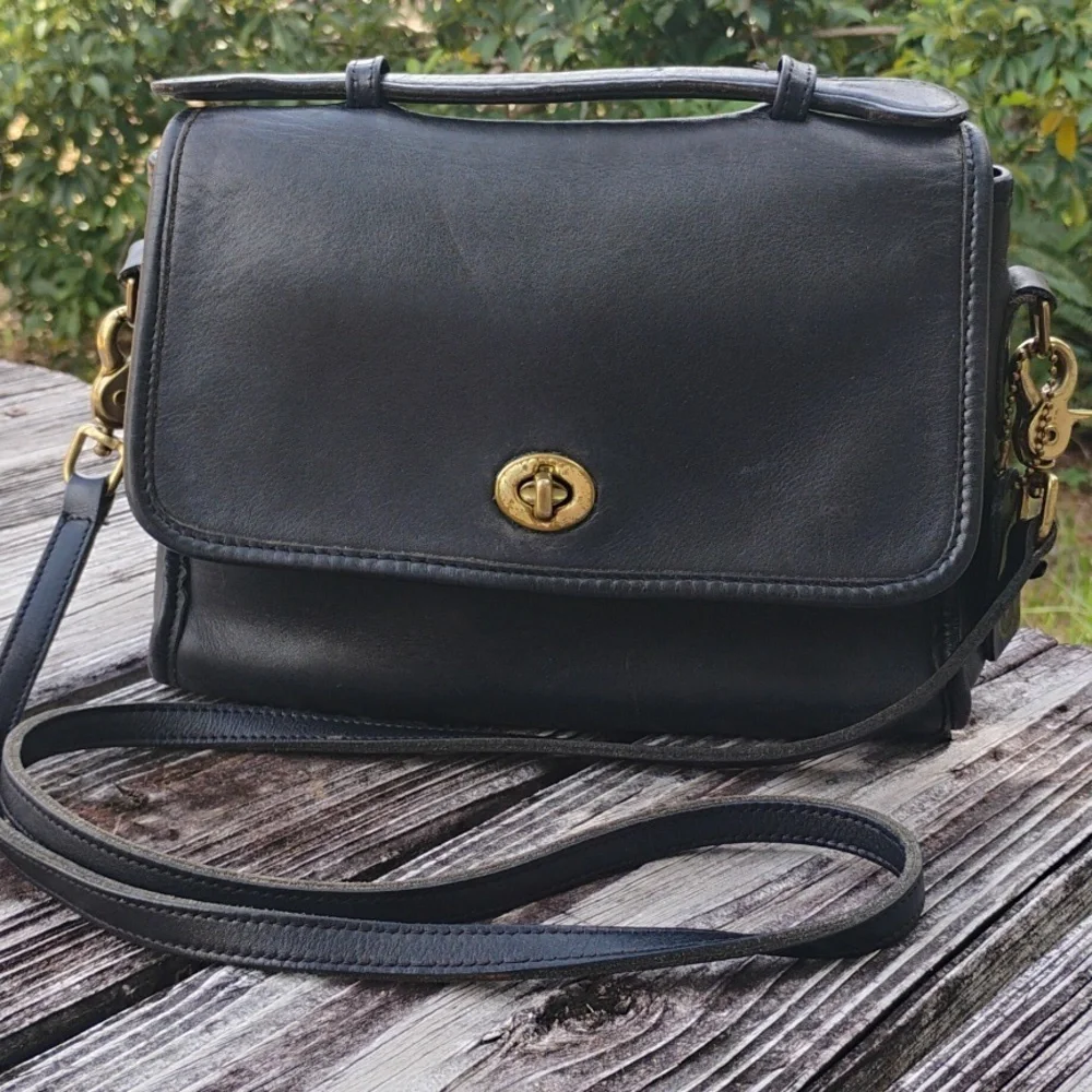 šCOACH Vintage Court Bag Forever Legacy Collection Glove Leather Handbag - Picture 1 of 16